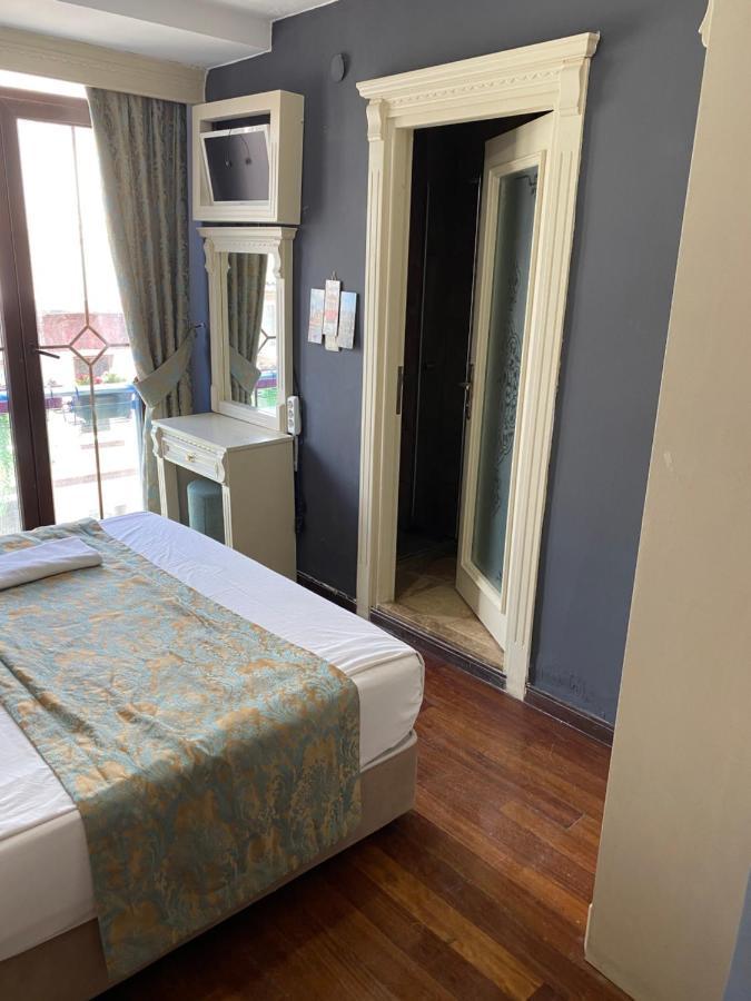 La Petite Maison Hotel Istanbul Exterior photo
