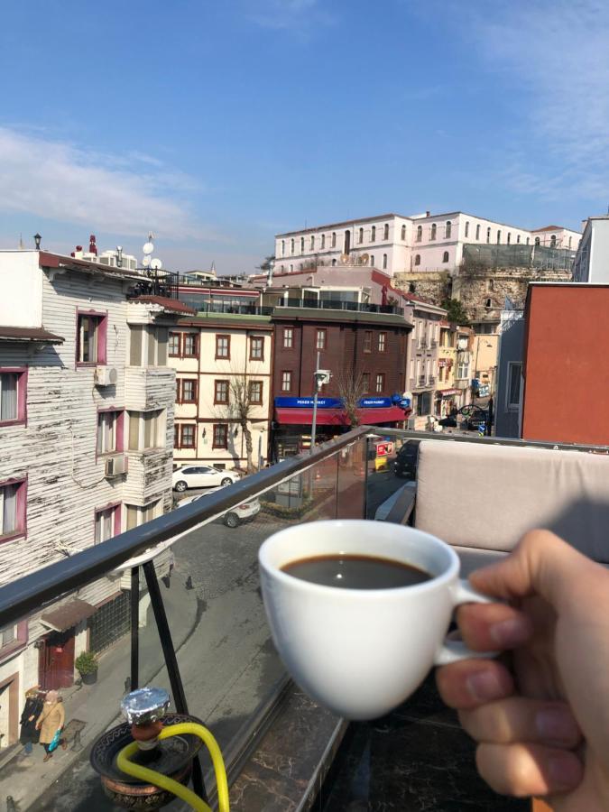 La Petite Maison Hotel Istanbul Exterior photo