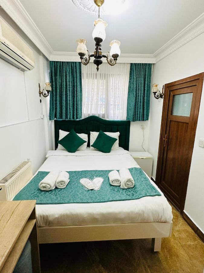 La Petite Maison Hotel Istanbul Exterior photo