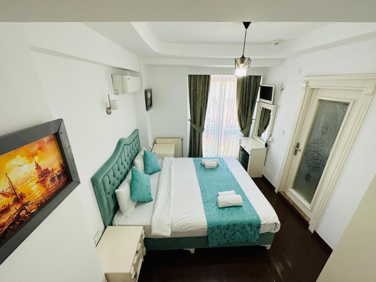 La Petite Maison Hotel Istanbul Exterior photo