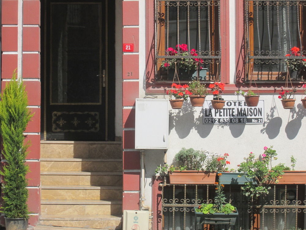La Petite Maison Hotel Istanbul Exterior photo